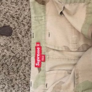 Men’s sz 32 SUPREME cargos
